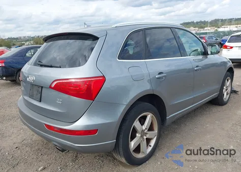 2010 Audi Q5 3.2 Premium z USA, uszkodzony, nr VIN WA1LKAFP2AA048252